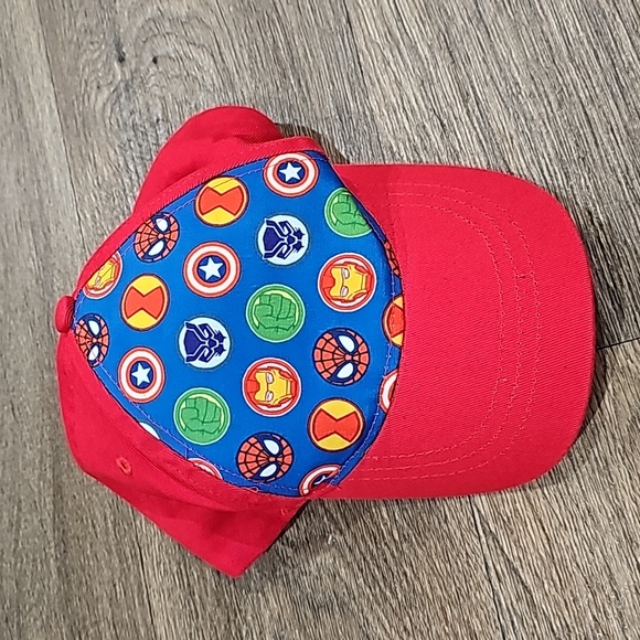 Marvel hats bundle of two size OSFM - Picture 3 of 4